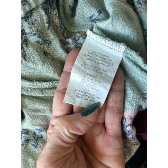 Rewind Green and Floral Top with Lace Detail Women's Size L - Picture 7 of 8